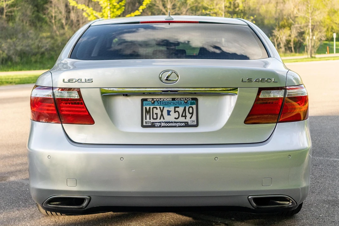 2007 Lexus LS 4th Gen - Image 5 of 31