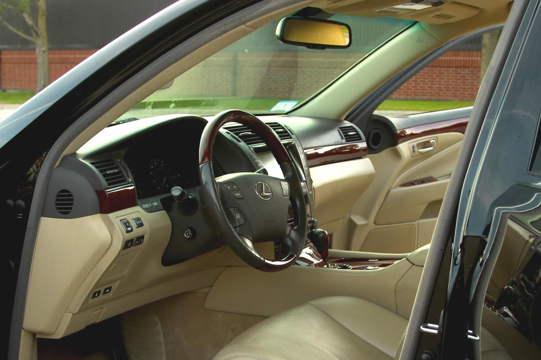 2007 Lexus LS 4th Gen - Image 22 of 25