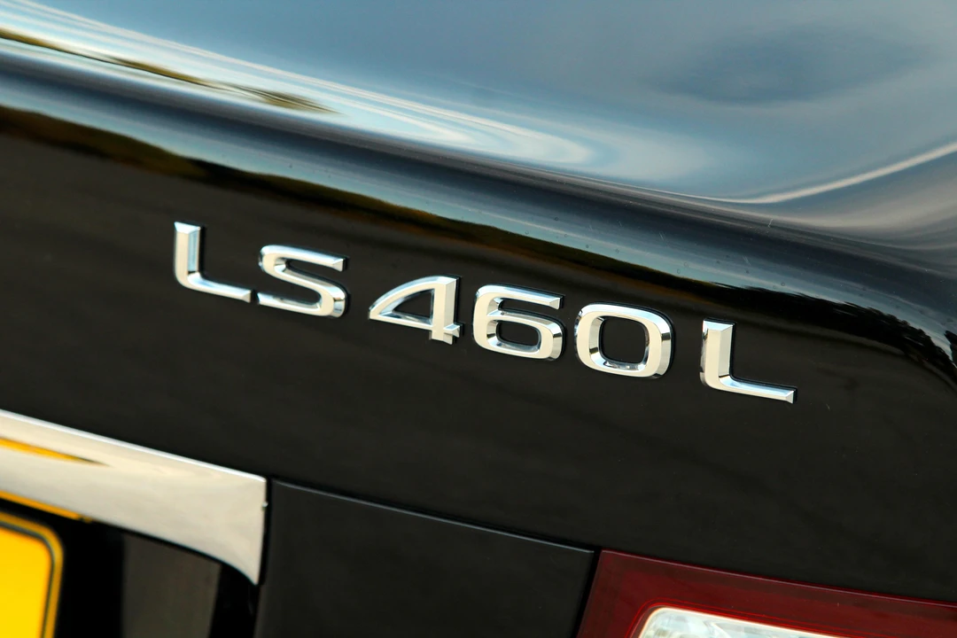 2007 Lexus LS 4th Gen - Image 15 of 25
