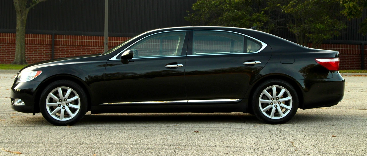 2007 Lexus LS 4th Gen - Image 7 of 25