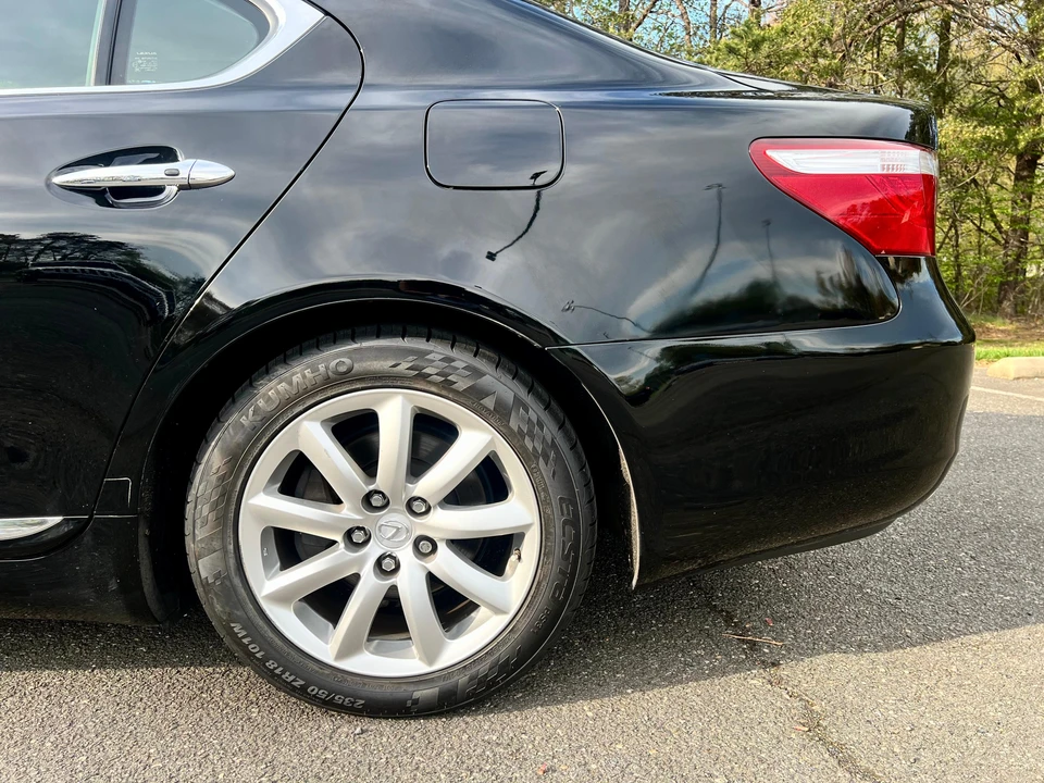 2007 Lexus LS 4th Gen - Image 21 of 31