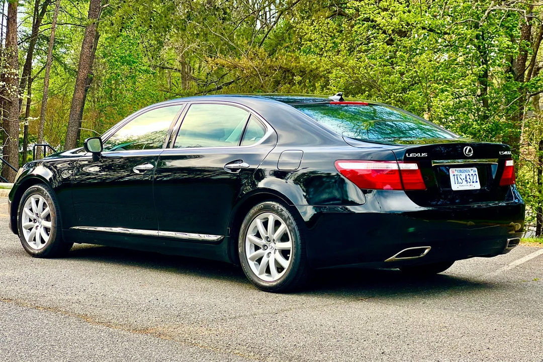 2007 Lexus LS 4th Gen - Image 4 of 31