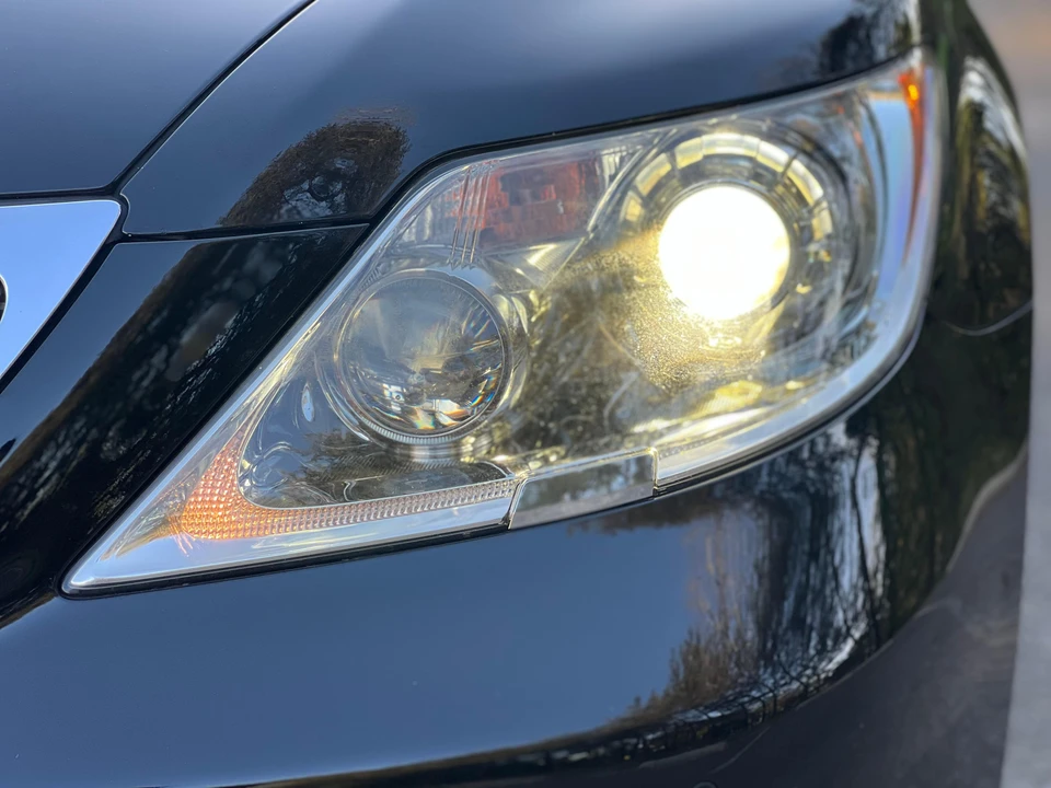 2007 Lexus LS 4th Gen - Image 12 of 31