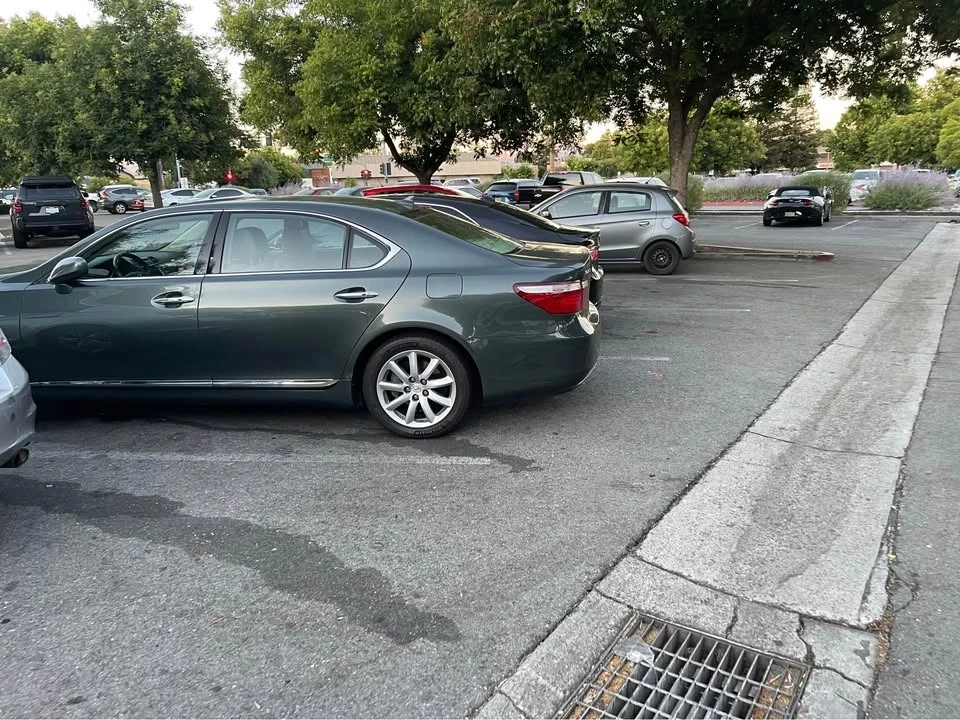 2007 Lexus LS 4th Gen - Image 10 of 11
