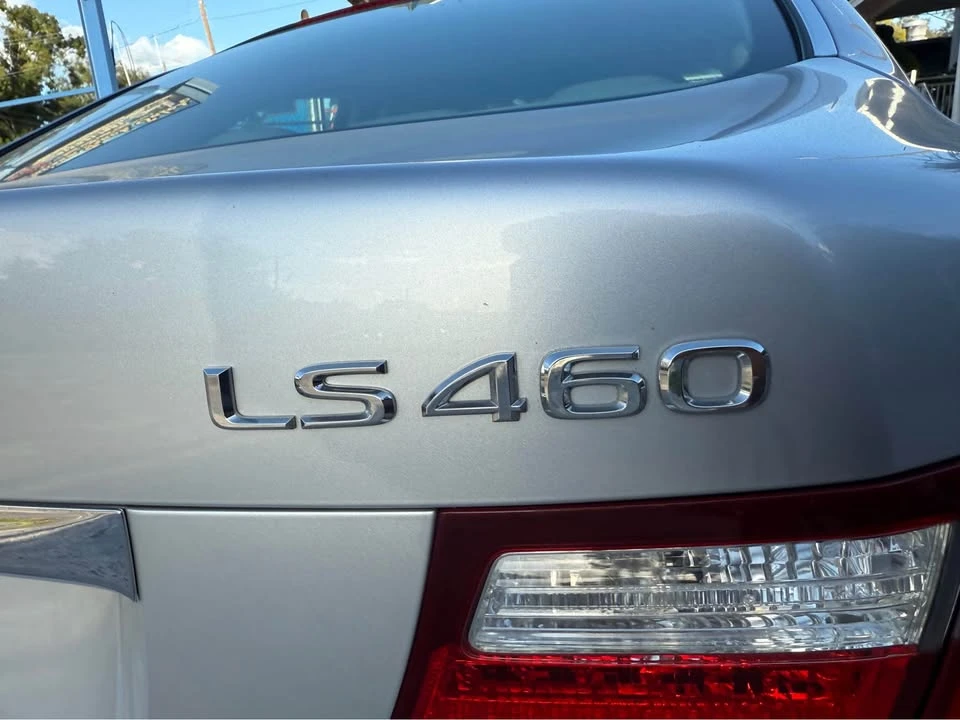 2007 Lexus LS 4th Gen - Image 9 of 12