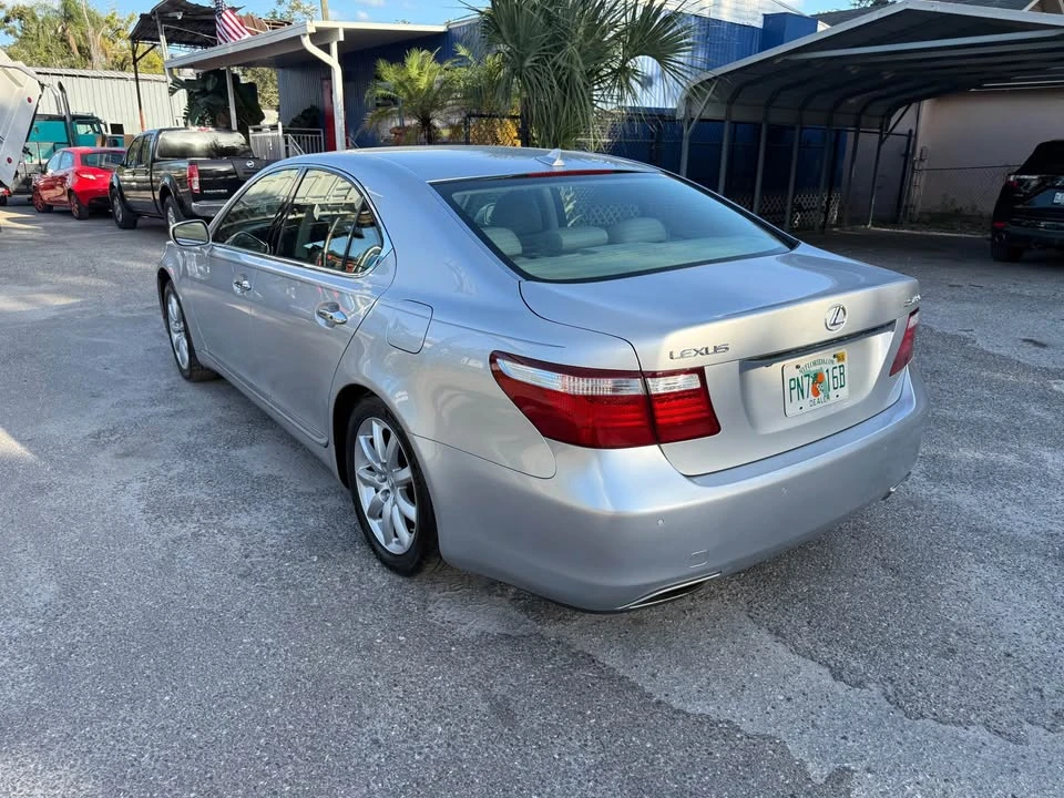 2007 Lexus LS 4th Gen - Image 7 of 12