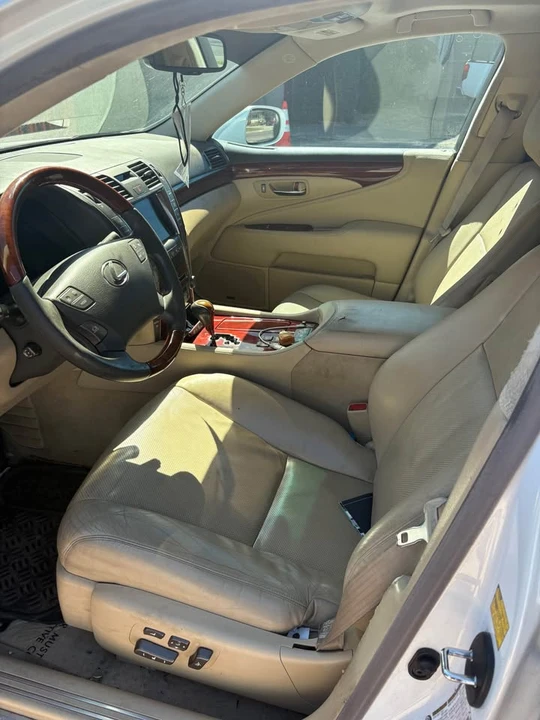 2007 Lexus LS 4th Gen - Image 7 of 9