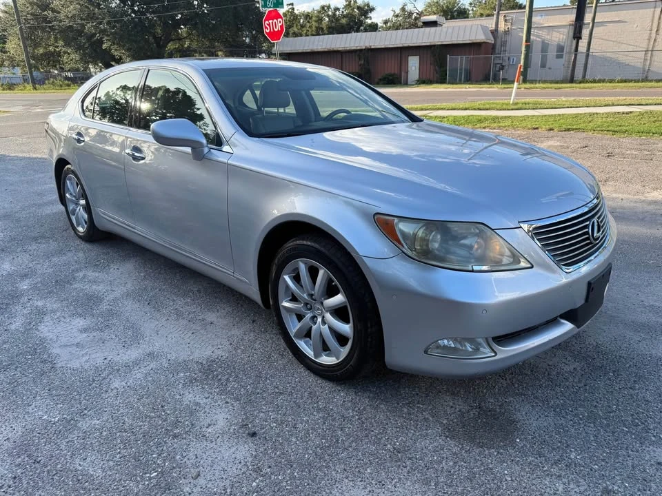 2007 Lexus LS 4th Gen - Image 2 of 12