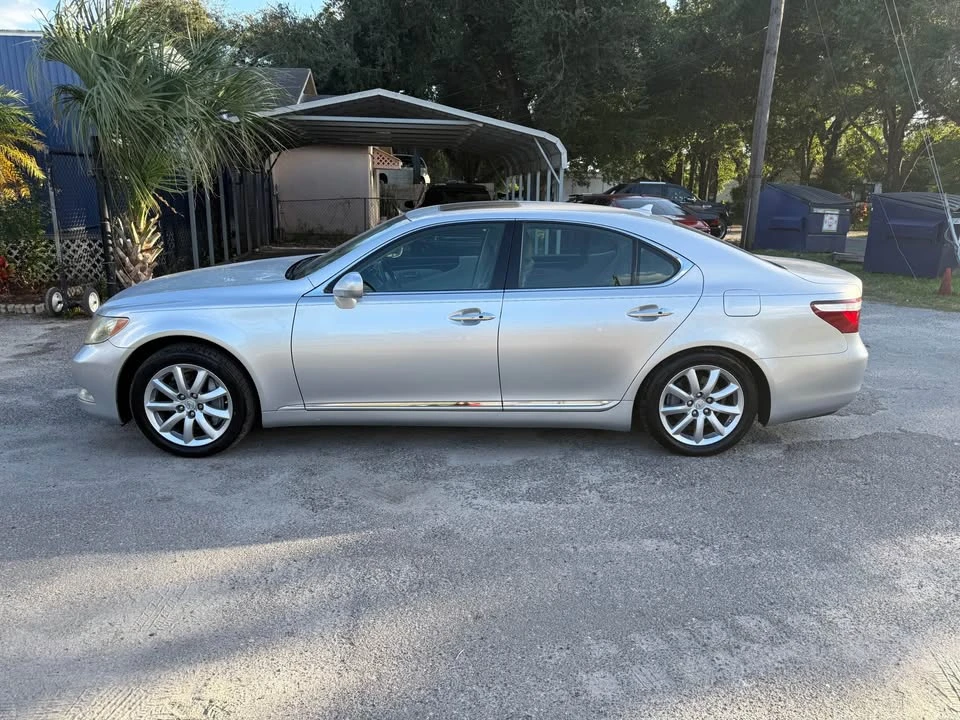 2007 Lexus LS 4th Gen - Image 8 of 12