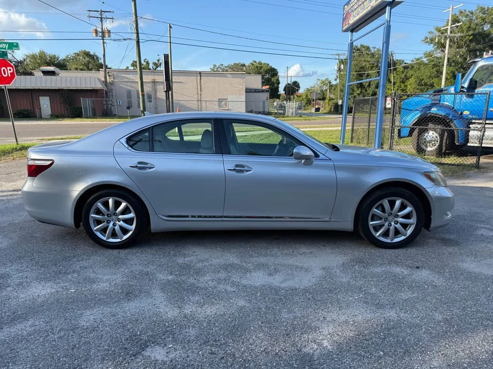 2007 Lexus LS 4th Gen - Image 6 of 12