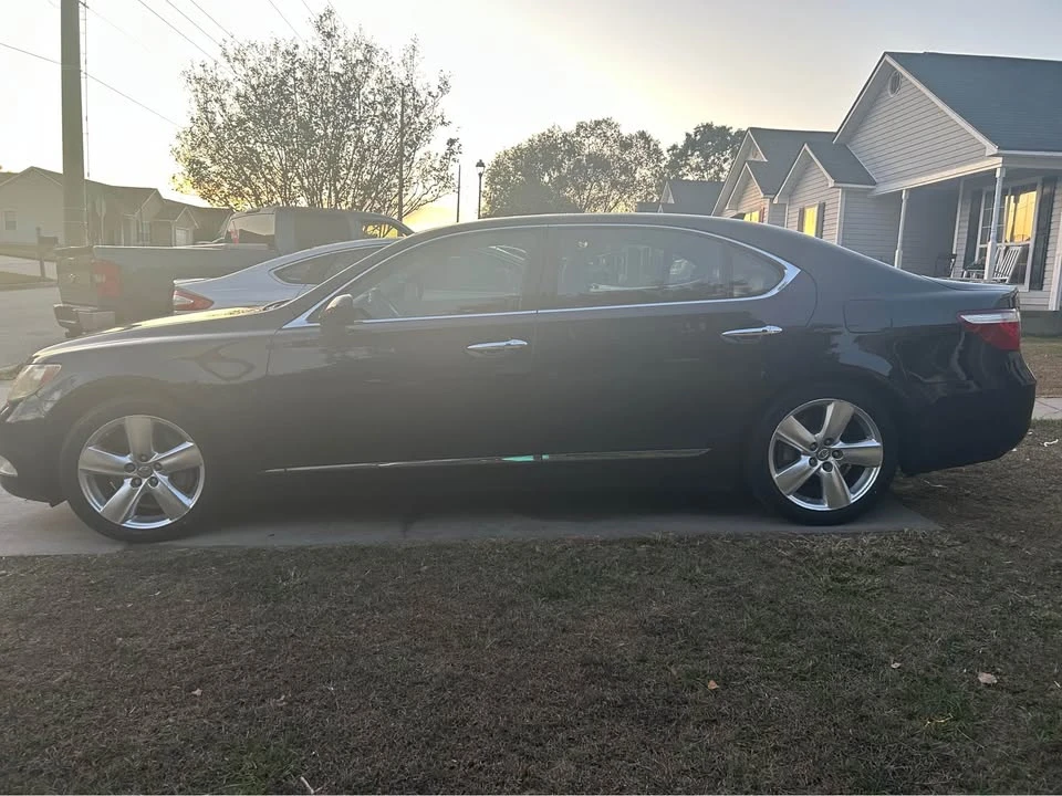 2007 Lexus LS 4th Gen - Image 18 of 20