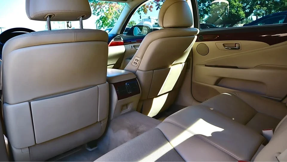 2007 Lexus LS 4th Gen - Image 11 of 12