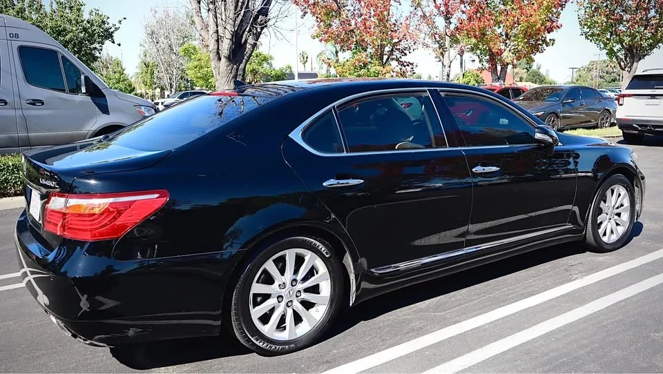 2007 Lexus LS 4th Gen - Image 2 of 12