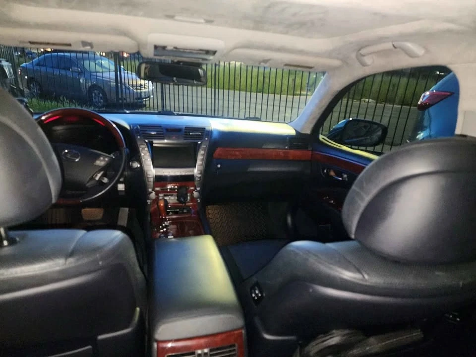 2007 Lexus LS 4th Gen - Image 13 of 19