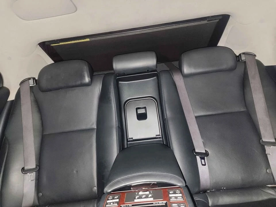 2007 Lexus LS 4th Gen - Image 11 of 19