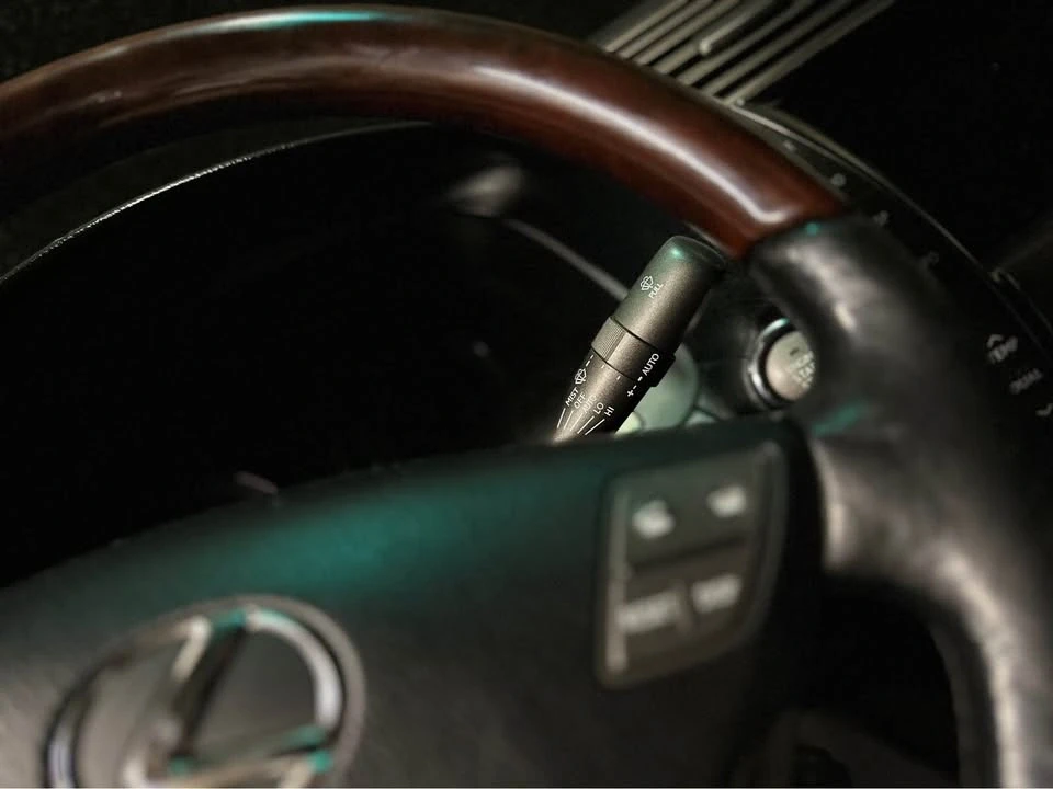 2007 Lexus LS 4th Gen - Image 6 of 8