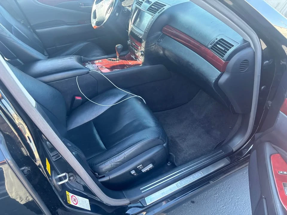 2007 Lexus LS 4th Gen - Image 6 of 9