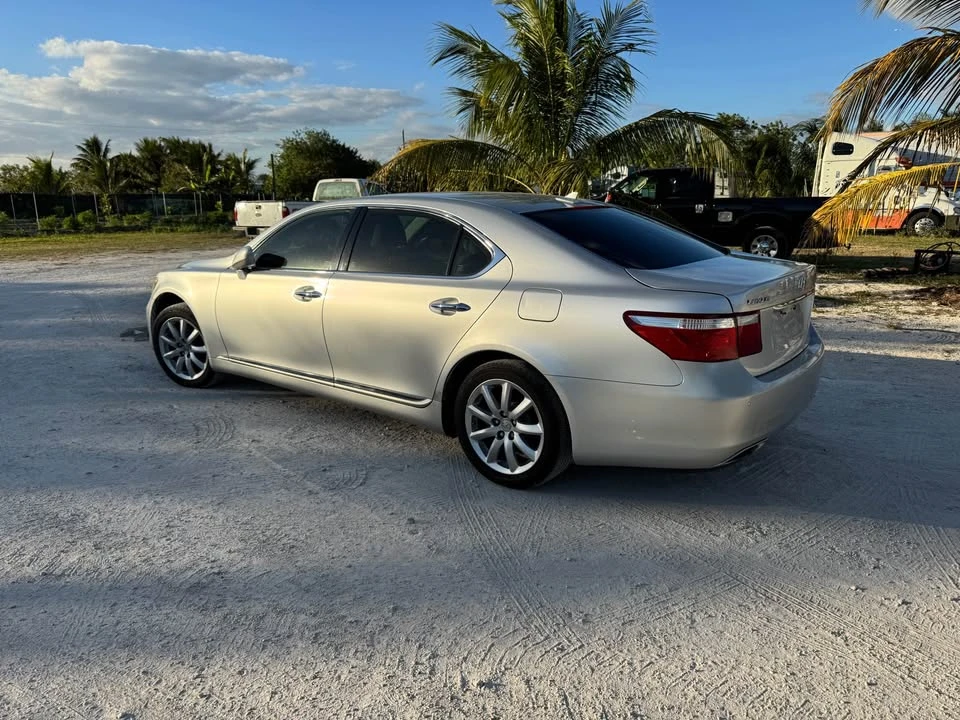 2007 Lexus LS 4th Gen - Image 4 of 7