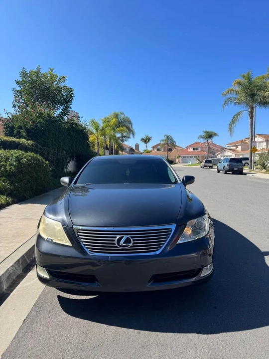 2007 Lexus LS 4th Gen - Image 16 of 18