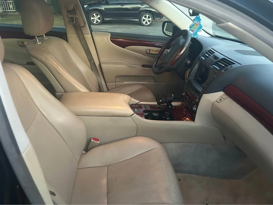 2007 Lexus LS 4th Gen - Image 14 of 20