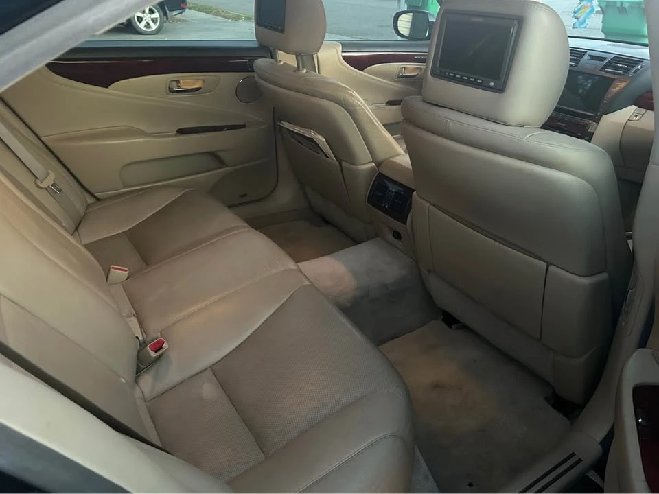 2007 Lexus LS 4th Gen - Image 13 of 20