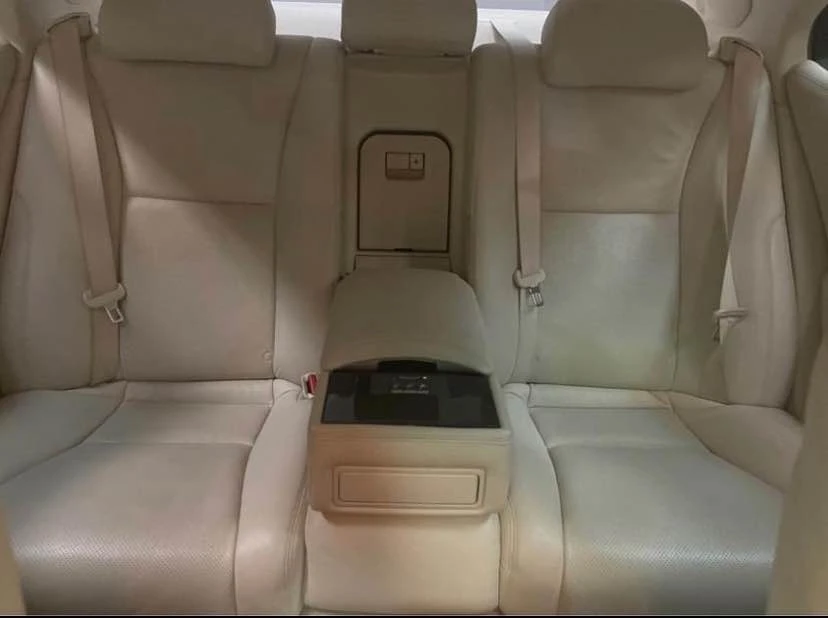 2007 Lexus LS 4th Gen - Image 6 of 8