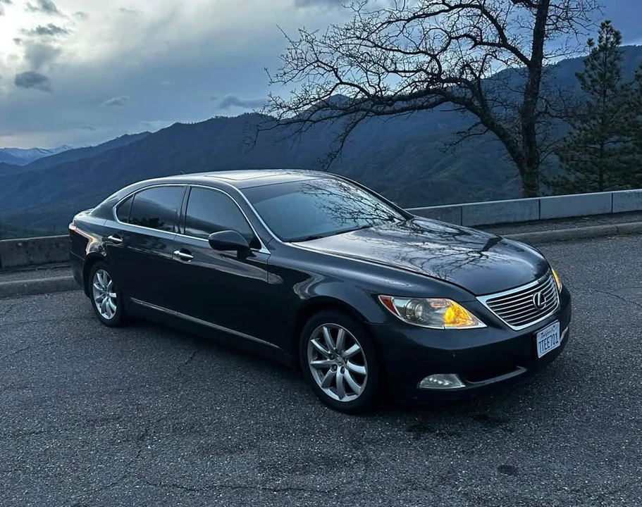 2007 Lexus LS 4th Gen - Image 2 of 7