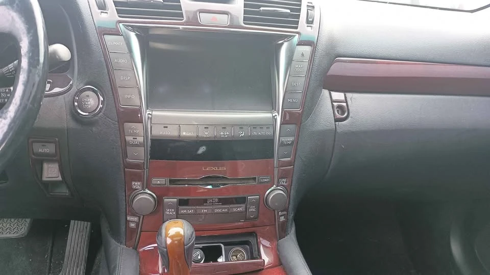 2007 Lexus LS 4th Gen - Image 8 of 8