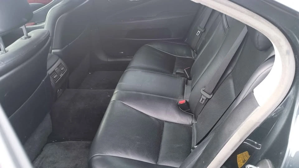 2007 Lexus LS 4th Gen - Image 7 of 8