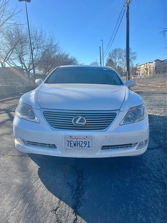 2007 Lexus LS 4th Gen - Image 2 of 19