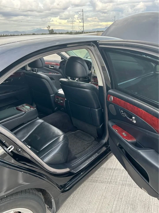 2007 Lexus LS 4th Gen - Image 12 of 16