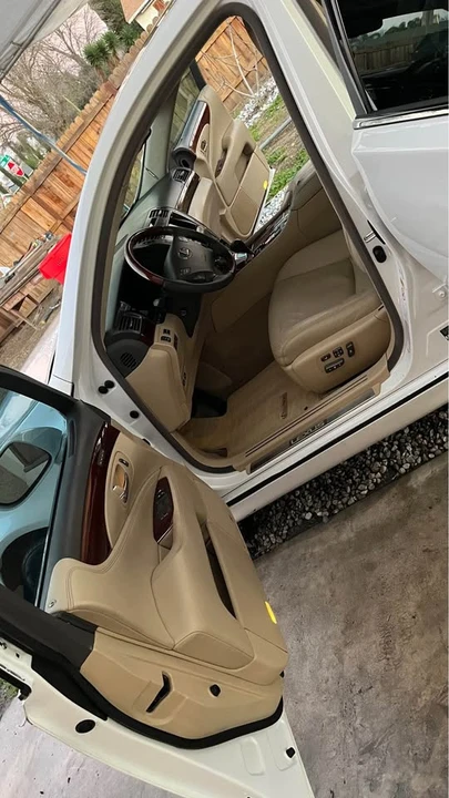 2007 Lexus LS 4th Gen - Image 16 of 19