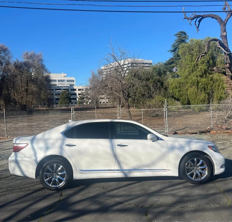 2007 Lexus LS 4th Gen - Image 5 of 19