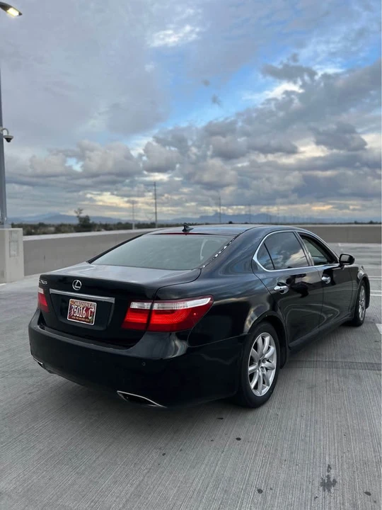 2007 Lexus LS 4th Gen - Image 4 of 16