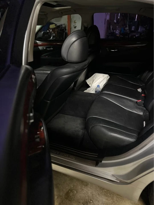 2007 Lexus LS 4th Gen - Image 5 of 6