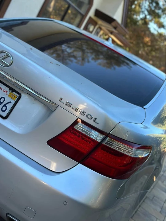 2007 Lexus LS 4th Gen - Image 3 of 6