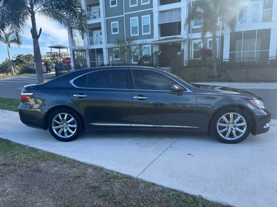 2007 Lexus LS 4th Gen - Image 3 of 20