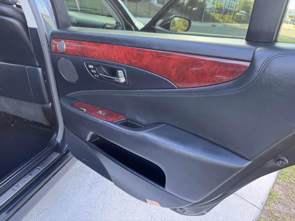 2007 Lexus LS 4th Gen - Image 12 of 20