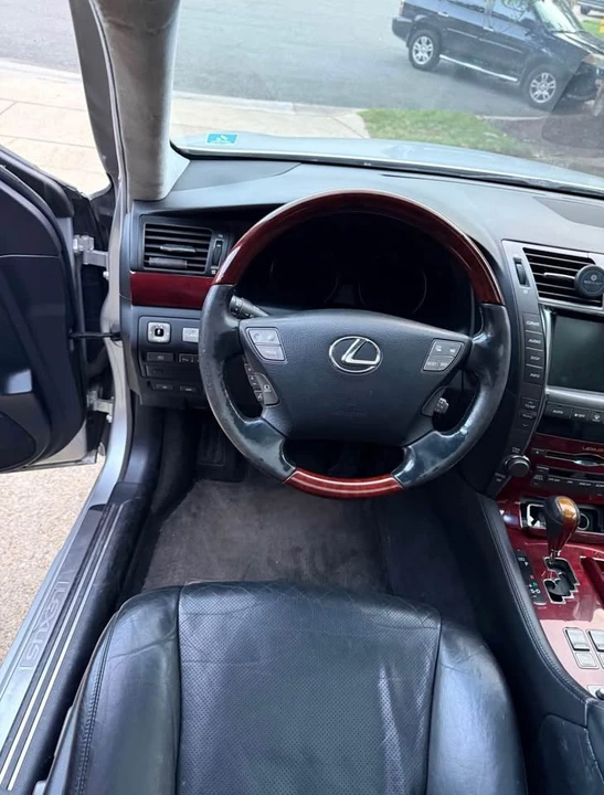 2007 Lexus LS 4th Gen - Image 2 of 13