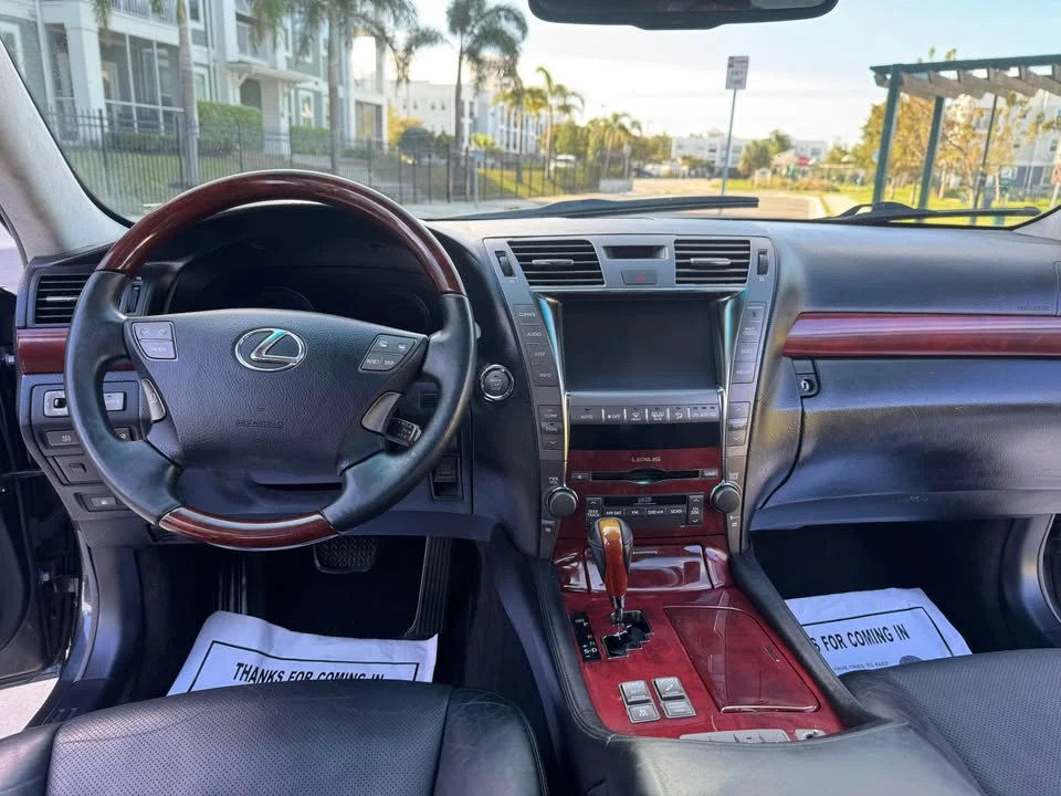 2007 Lexus LS 4th Gen - Image 18 of 20