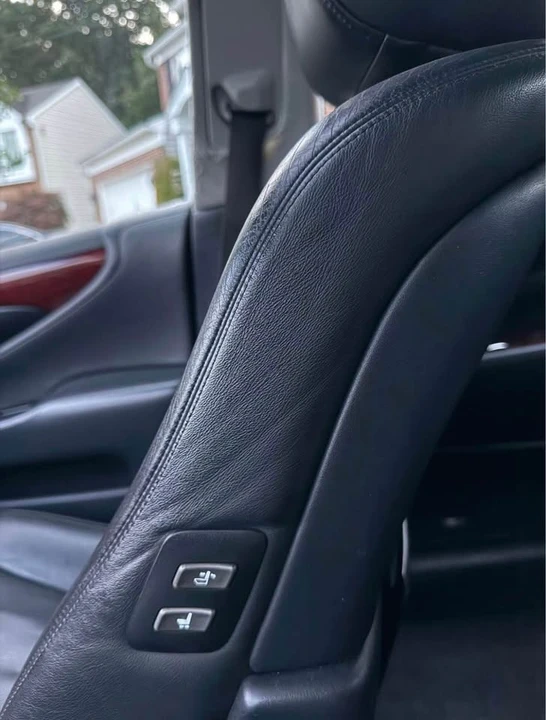 2007 Lexus LS 4th Gen - Image 10 of 13
