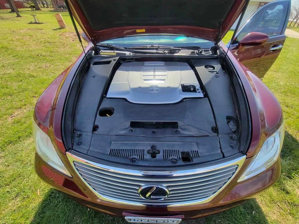 2007 Lexus LS 4th Gen - Image 2 of 8