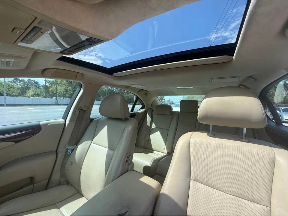 2007 Lexus LS 4th Gen - Image 12 of 16