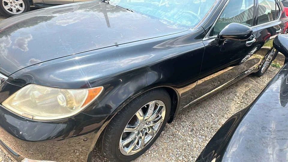 2007 Lexus LS 4th Gen - Image 2 of 3