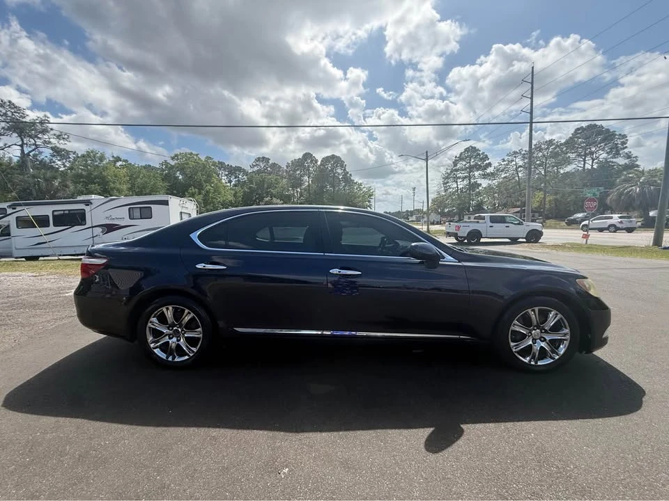 2007 Lexus LS 4th Gen - Image 3 of 16