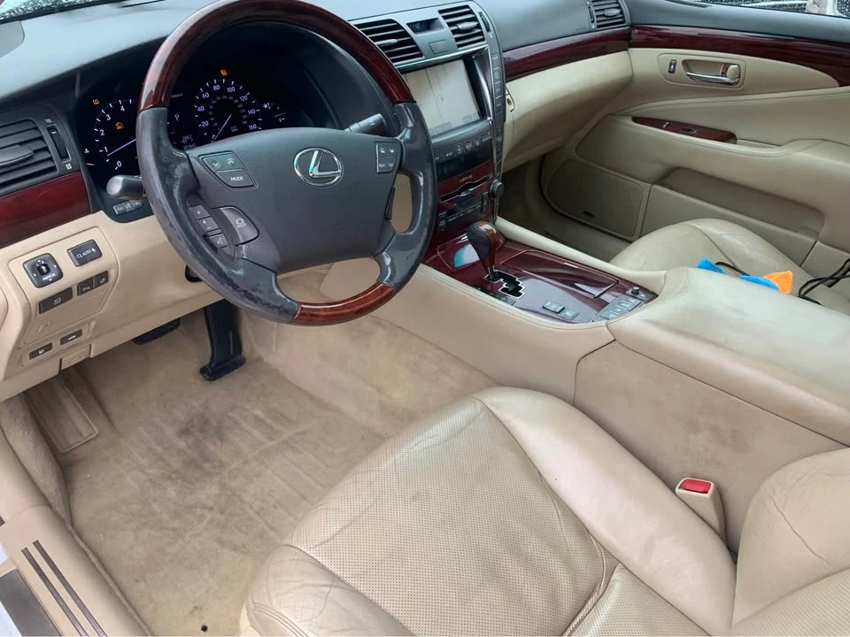 2007 Lexus LS 4th Gen - Image 5 of 6