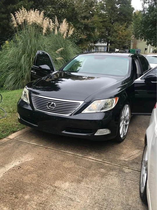 2007 Lexus LS 4th Gen - Image 3 of 12