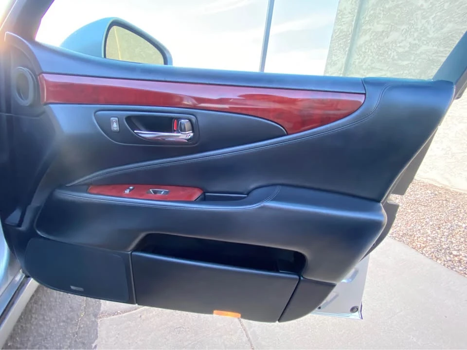 2007 Lexus LS 4th Gen - Image 14 of 20