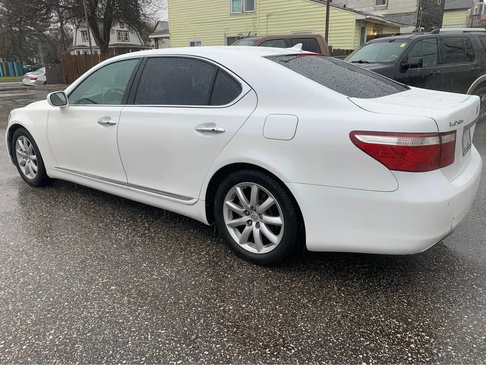 2007 Lexus LS 4th Gen - Image 4 of 6