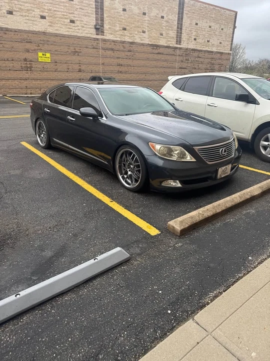 2007 Lexus LS 4th Gen - Image 4 of 14